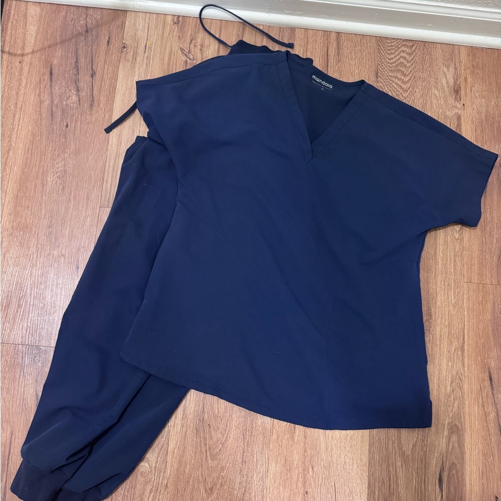 Mandala Navy women’s scrub